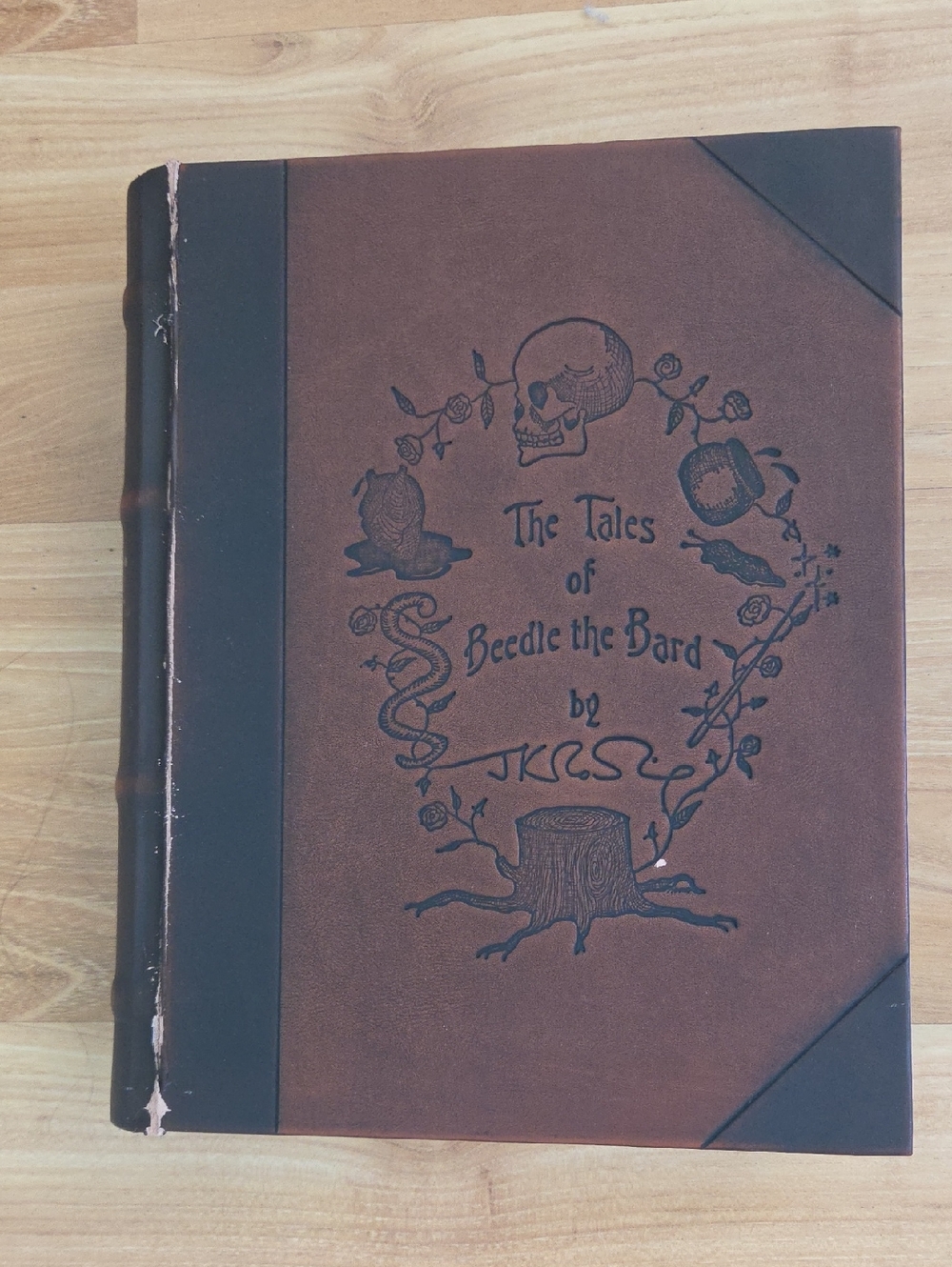 The Tales of Beedle the Bard Collectors Edition Box Set (2008)